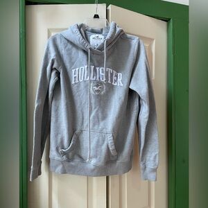 Hollister Light Gray Pullover Hoodie